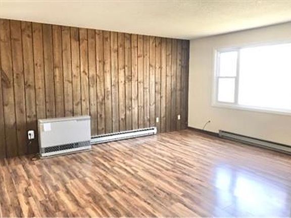 3rd image of 345 Weaver St #A