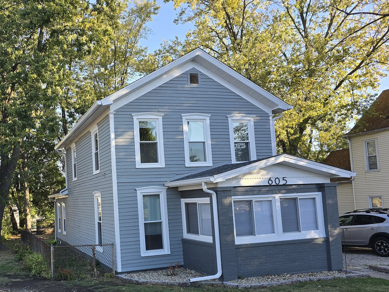 2 bed, 750 sqft, $900 — Photo 1