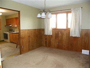 3rd image of 15362 Meigs Blvd