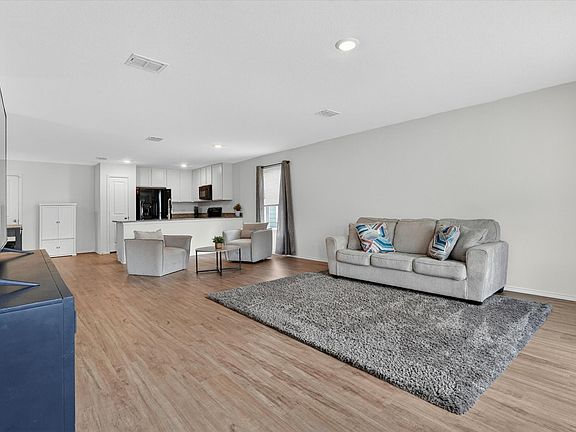 3rd image of 5818 Rock Maple Dr