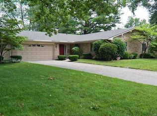 5206 Oak Tree Dr S, Kettering, OH 45440