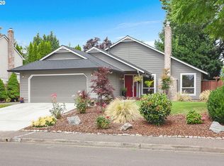5261 NE Windrow St, Hillsboro, OR 97124