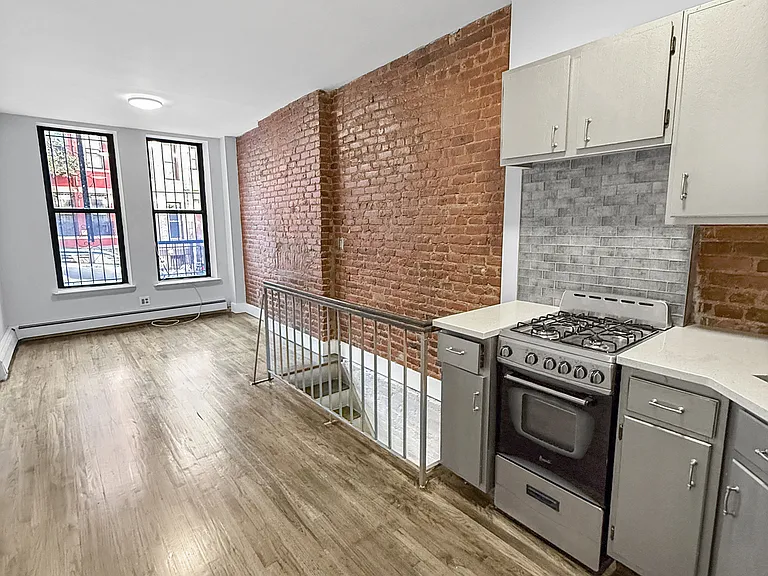 647 President St #1A — Photo 3