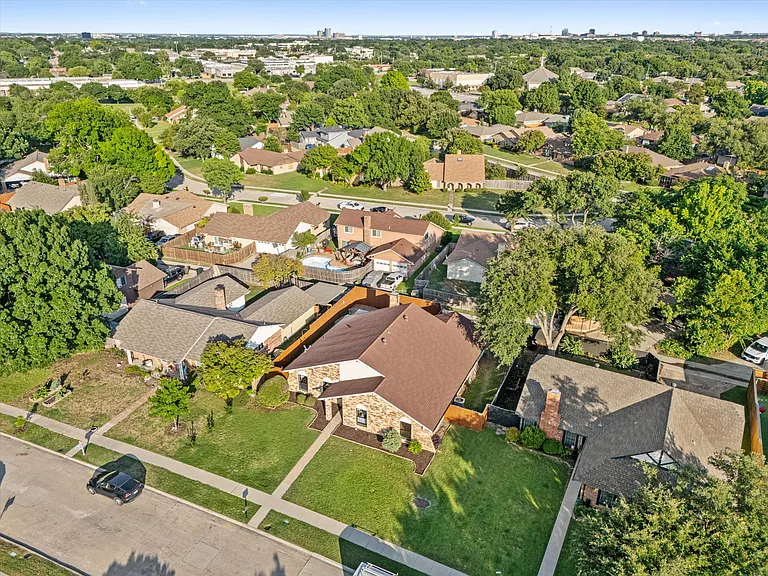 3404 Newkirk Dr — Photo 41