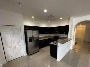 3327 W 90th Ter, Hialeah, FL 33018