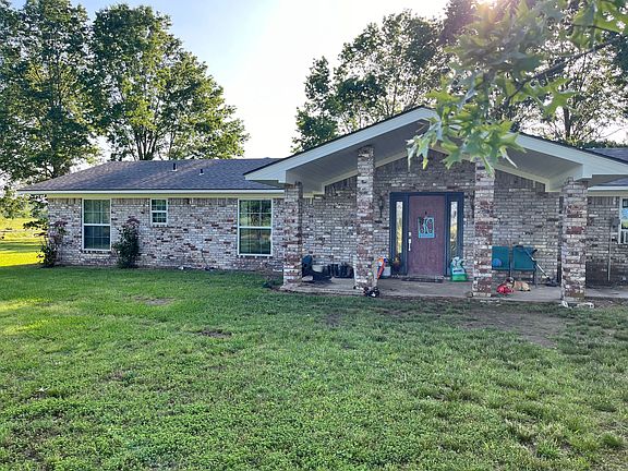 2nd image of 720 Hughes Rd