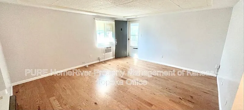 Studio, 1.0 bath, 604 sqft, $775 — Photo 2