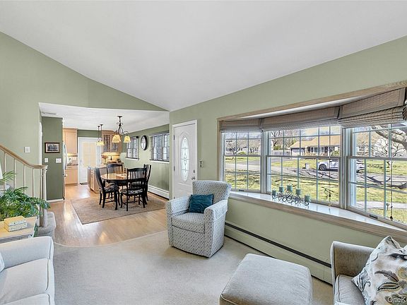 5th image of 114 Lowell Road