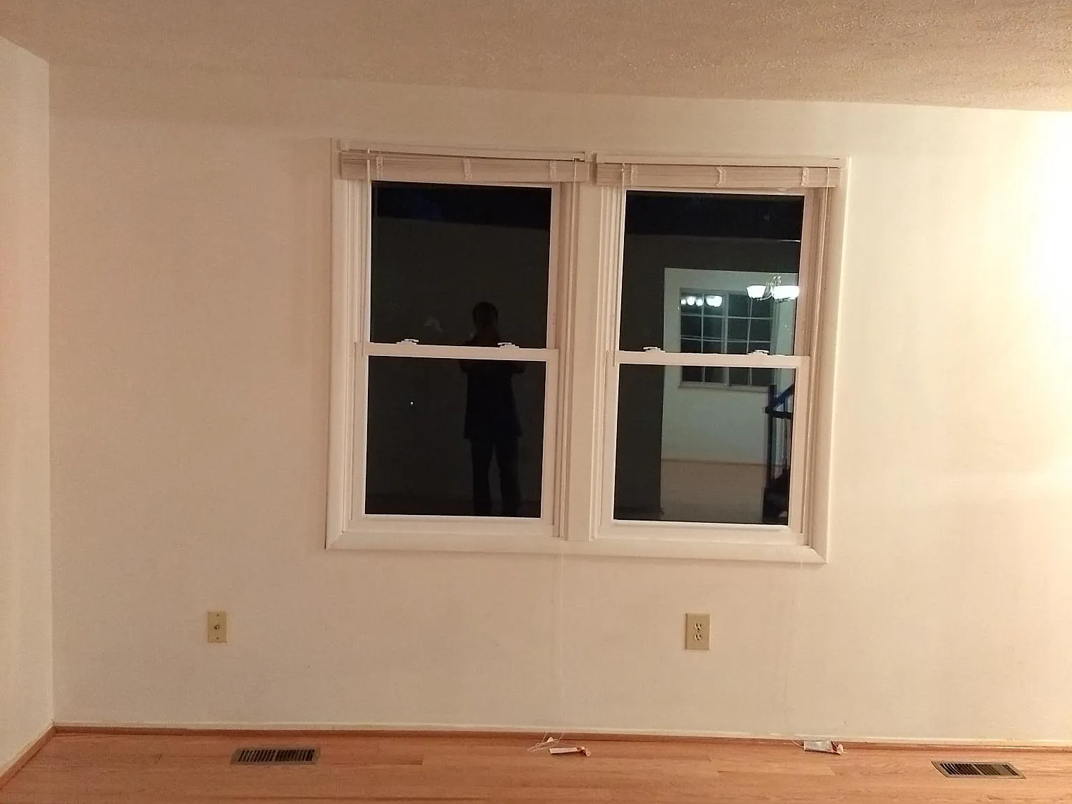 3 bed, 2.5 bath, 1620 sqft, $2,200 — Photo 2