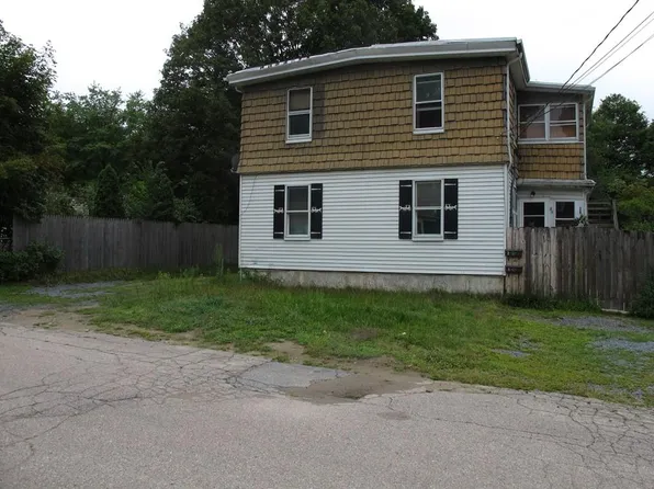 31 Lane St, Middleboro, MA 02346