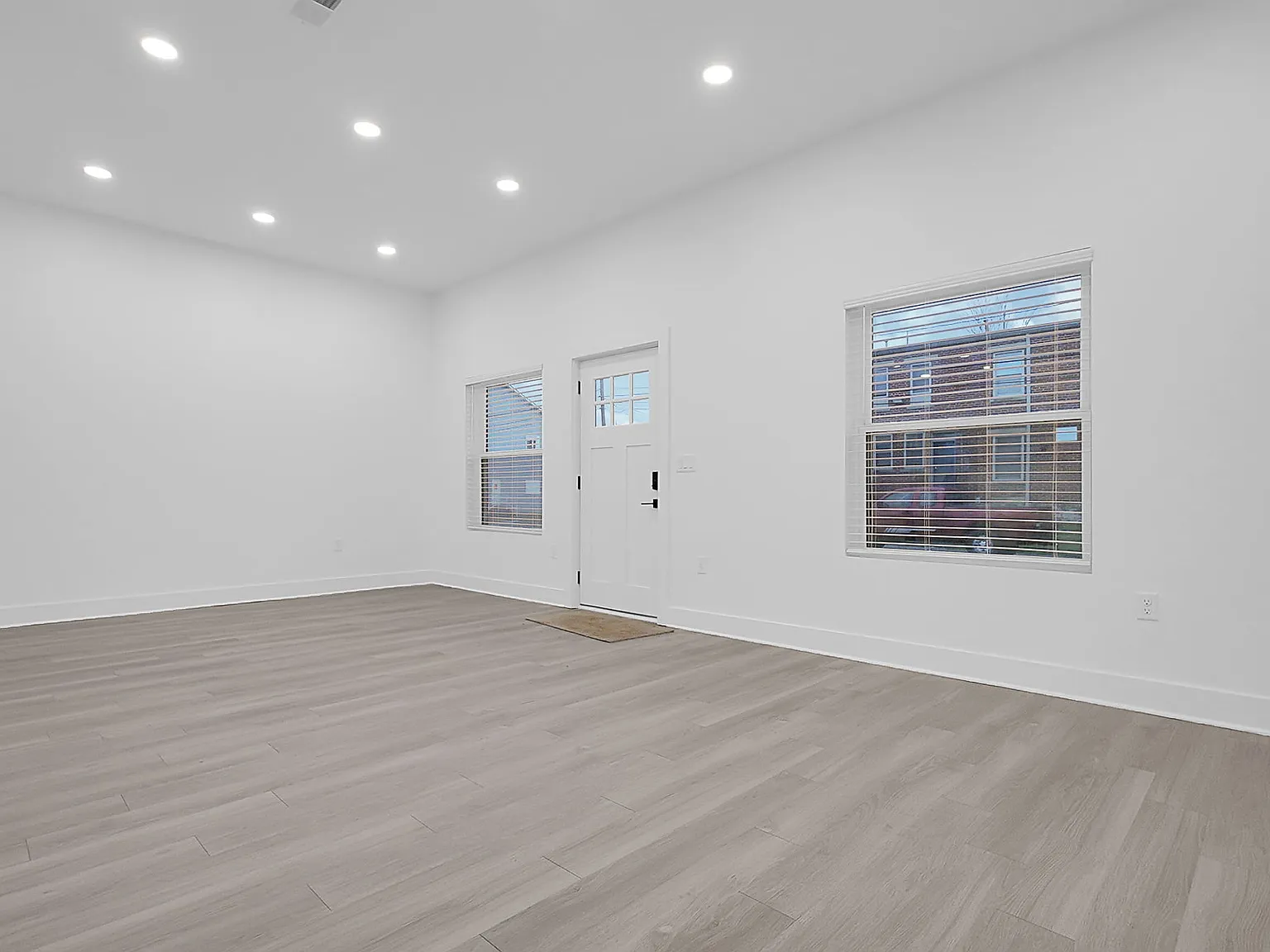 3 bed, 1600 sqft, $2,750 — Photo 3