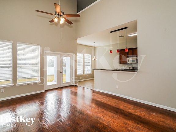 4th image of 784 Porto Cristo Ave