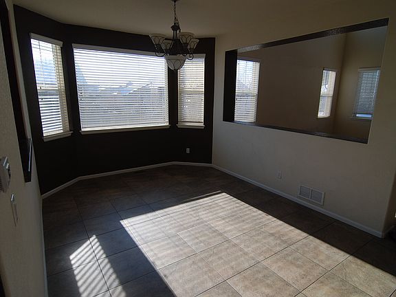4th image of 185 Octillo St