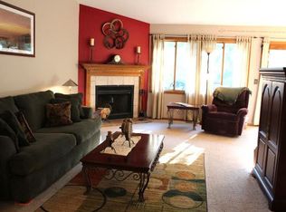 15151 Lesley Ln, Eden Prairie, MN 55346