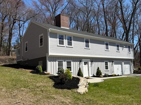4 Enon Rd, Wenham, MA 01984