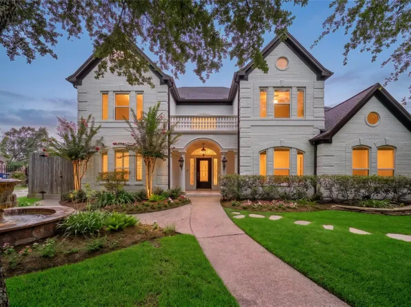 5682 Grand Floral Blvd, Houston, TX 77041