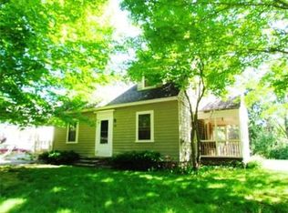 18 Warfield St, Hopedale, MA 01747