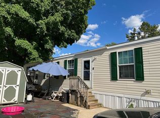 1800 W Main St #83, Lowell, MI 49331