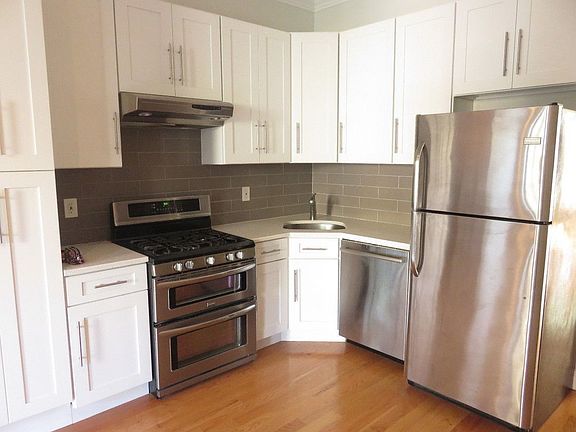 5th image of 584 Vanderbilt Ave APT 3