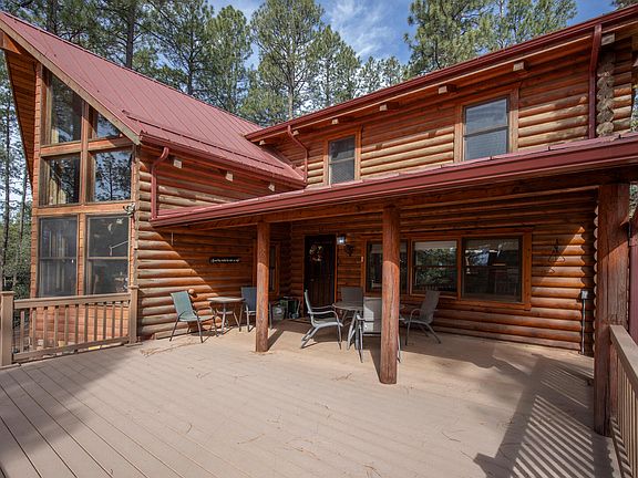 2nd image of 423 N Meadow Way