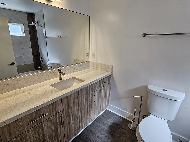 2010 Broadway St #3 — Photo 15