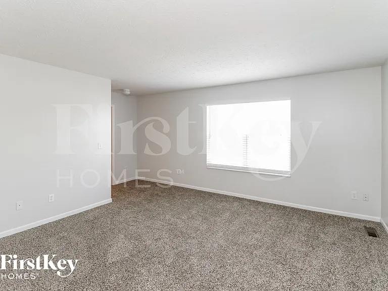 5973 Marsh Cir — Photo 9
