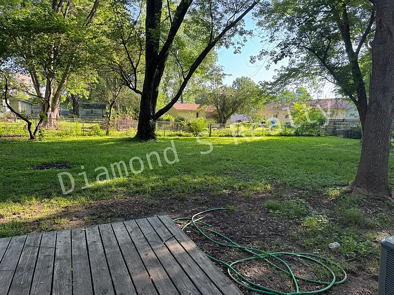 1277 E Wayland St — Photo 8