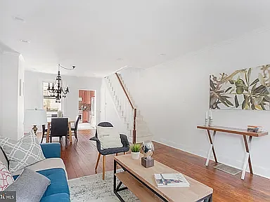 2 bed, 1.5 bath, 1260 sqft, $2,900 — Photo 3