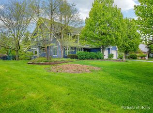 718 Braintree Ln, Bartlett, IL 60103