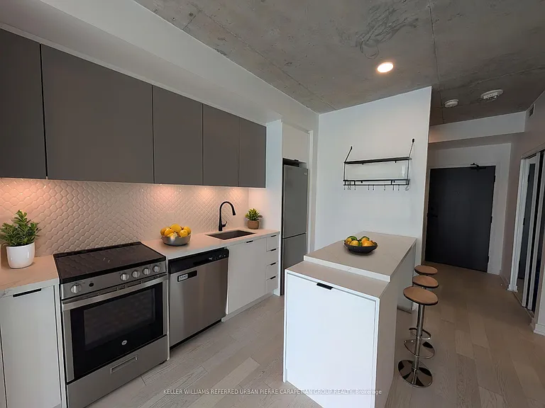 57 Brock Ave #209 — Photo 3