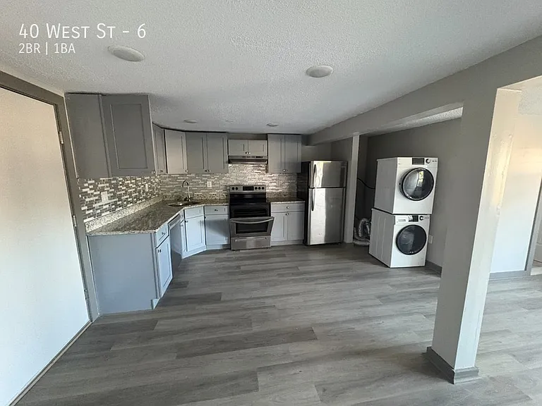 40 West St #6 — Photo 1