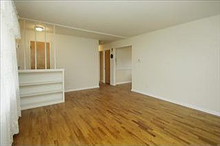 3rd image of 114 Doverdale Ln