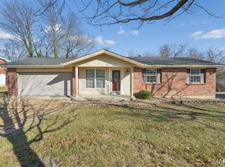 1438 Twin Oaks Dr, Arnold, MO 63010