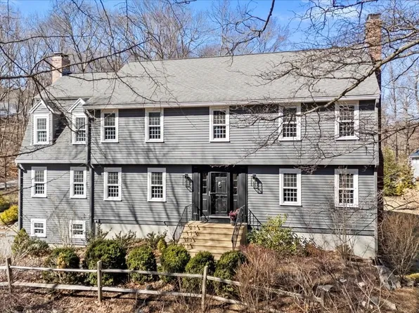 38 Granite St, Hopkinton, MA 01748