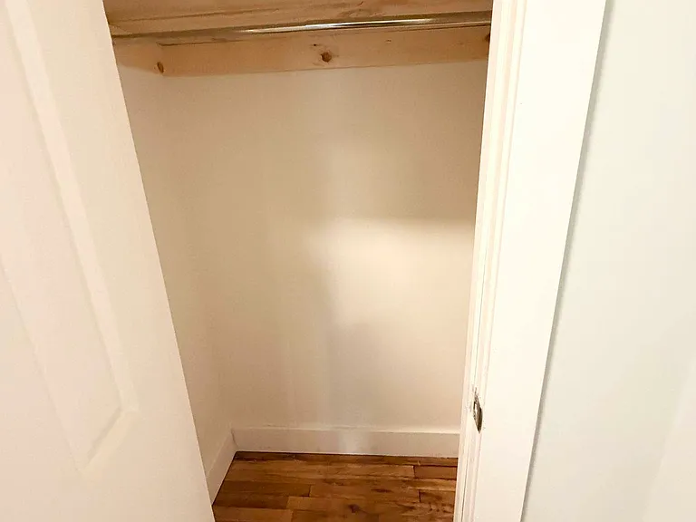 2500 Webb Ave #1C — Photo 5