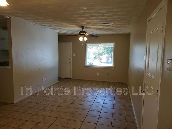 3rd image of 602 Aransas Dr
