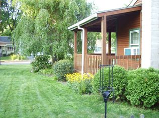 83 Alfred Cir, Agawam, MA 01001