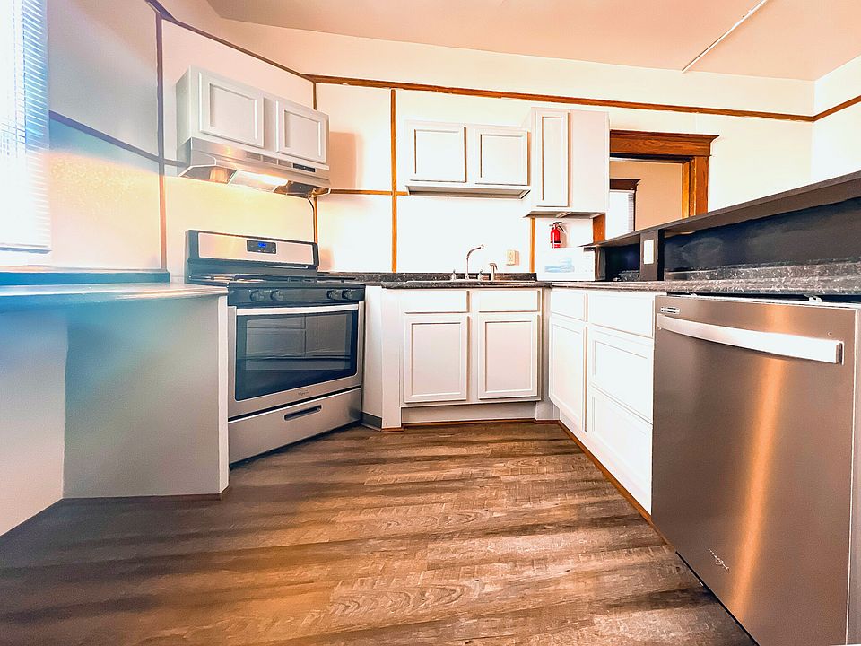 237239 Grant Avenue Apartment Rentals WV Zillow