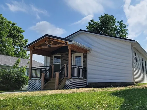 408 SE 6th St, Washington, IN 47501