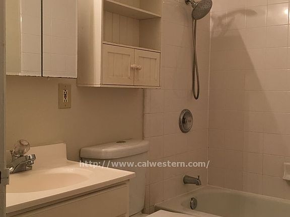 3rd image of 3903 Hamilton Ave APT 2
