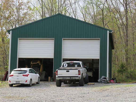 4th image of 141 Church Ln
