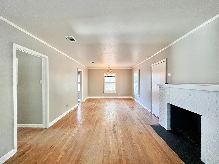 1510 S Montreal Ave — Photo 4