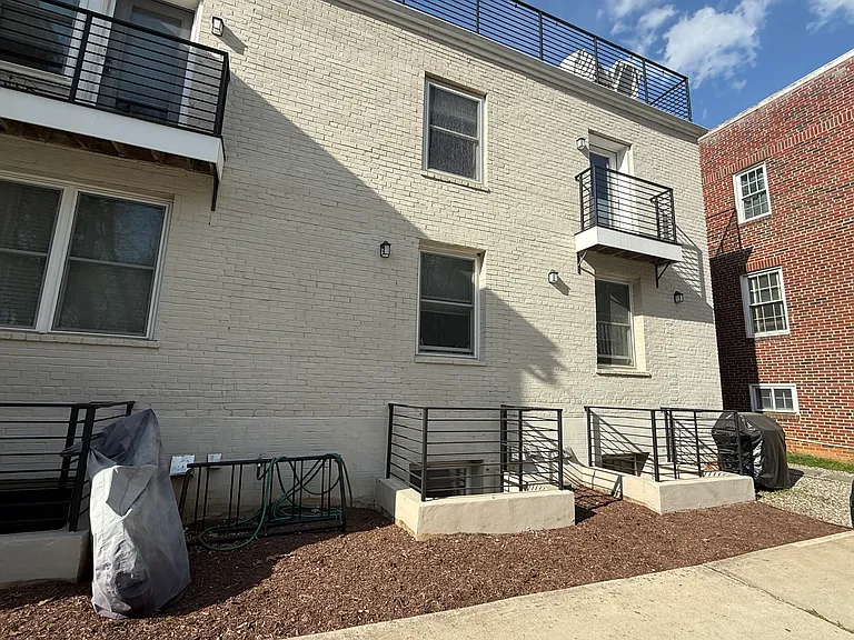 W St NW — Photo 9