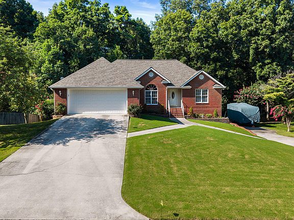 5th image of 1531 Benjamin Cir NW