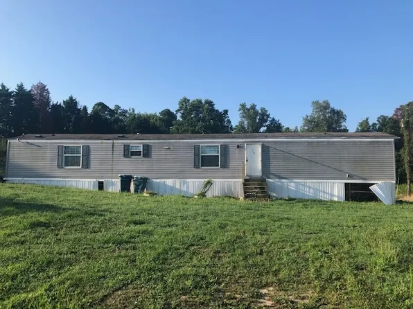 744 Holly Grove Rd, Blacksburg, SC 29702