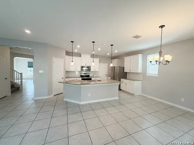631 Anthem Ln — Photo 4
