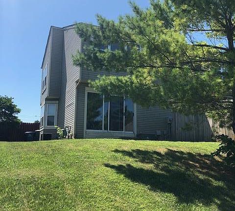 3rd image of 1766 Rock Creek Dr