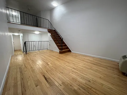 Rented by Living New York | media 8