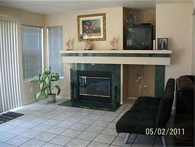 4th image of 1197 Carrie St