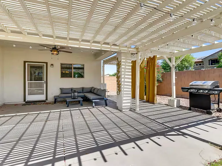2313 N Presidential Dr — Photo 15